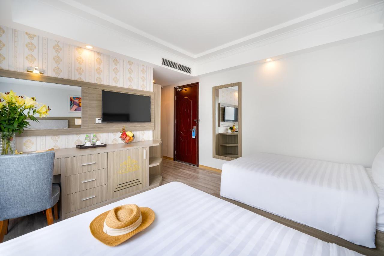Royal Beach 3*